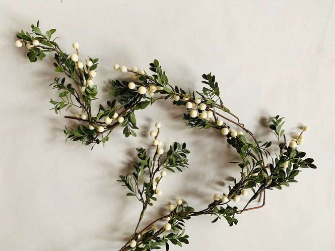 Hovedbilde Girlander hvite bær